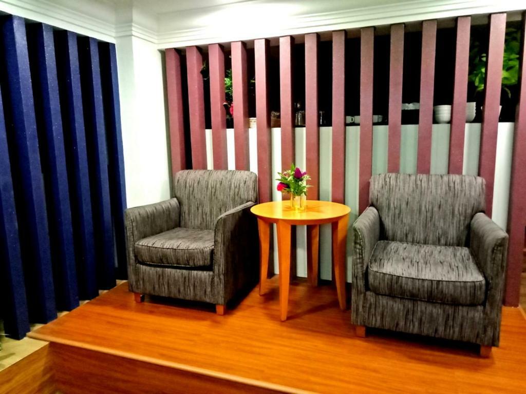 Easy Hotel @ Ampang Batu Empat Exterior foto